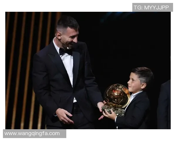 足球明星携家人宣布退役背后的故事与未来计划