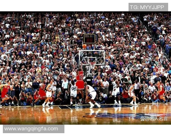 篮球明星在球场上展现风采与魅力的精彩瞬间分享